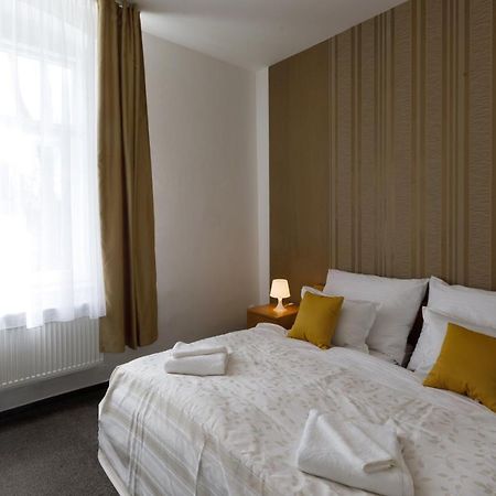 Litvan Sunset Apartments Ceske Budejovice Extérieur photo