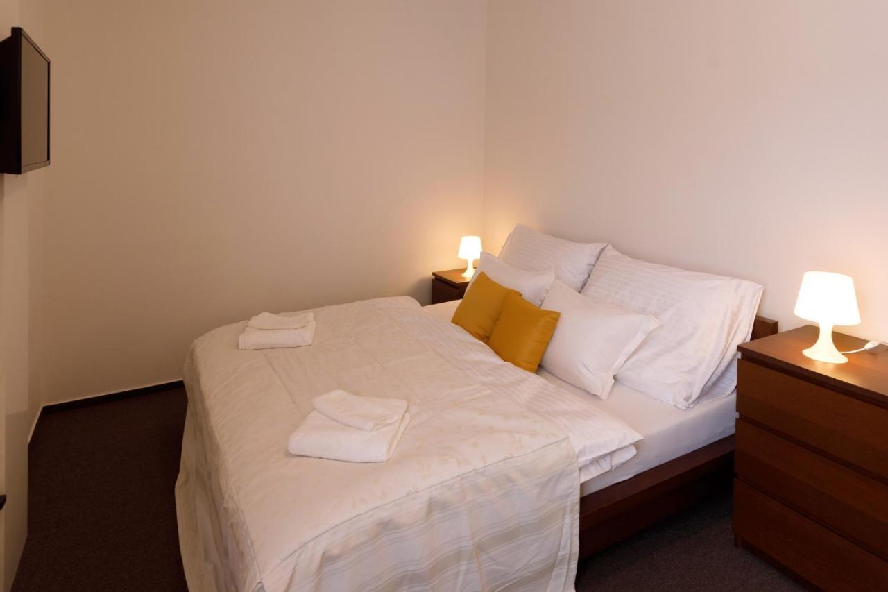 Litvan Sunset Apartments Ceske Budejovice Extérieur photo